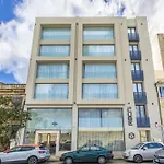 The Cube - Designer Finished Studio By Sf Homes